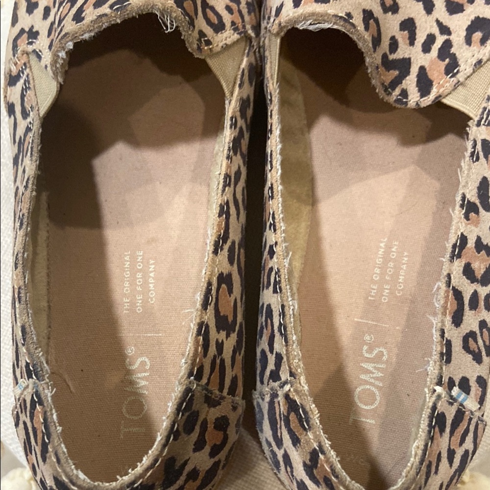 Toms Animal Print Flats size 8!! - Picture 8 of 8